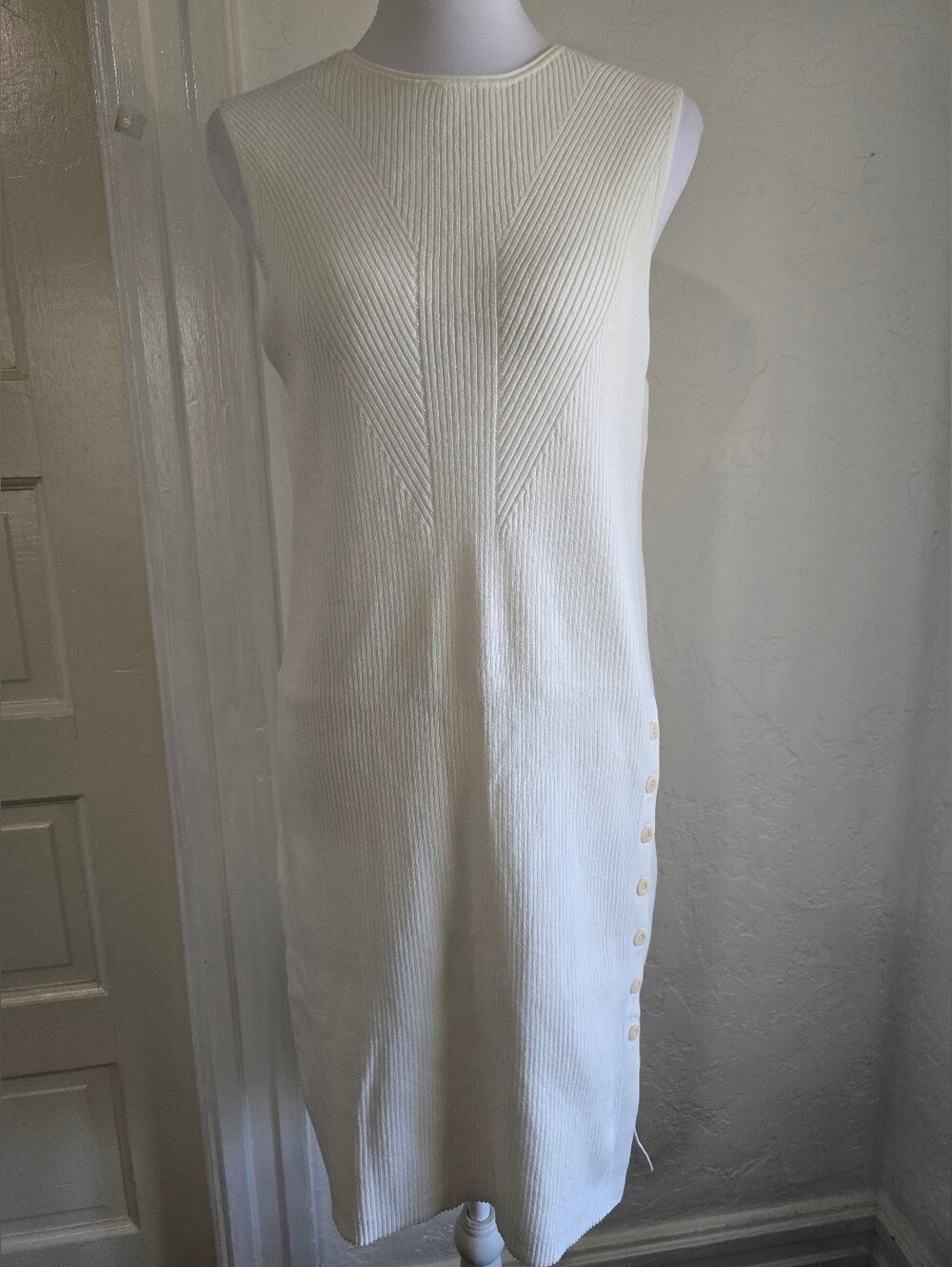 NEW Lita By Ciara Sleeveless White Rib-Knit Midi Dress